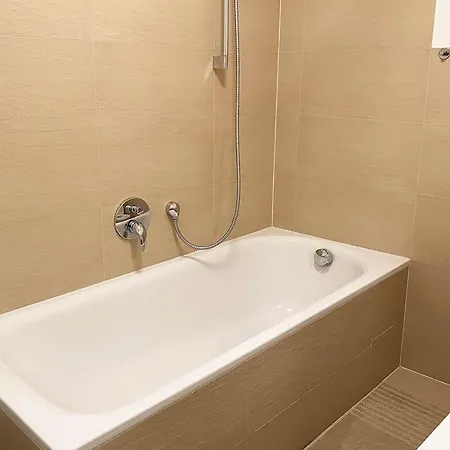 公寓 Moebliertes Wohnen In