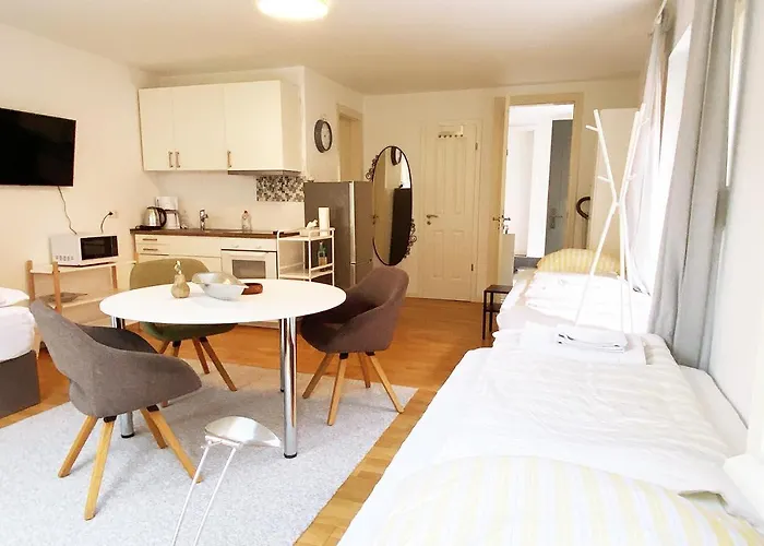 Moebliertes Wohnen In *